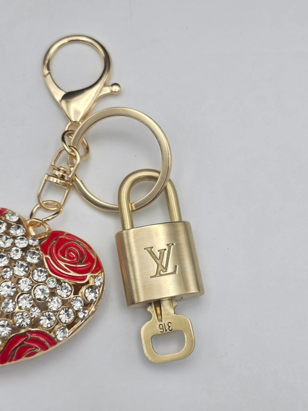 Louis Vuitton Authentic Gold Padlock 🔒Key + Unbranded Heart Keychain Bag Charm - Picture 9 of 9
